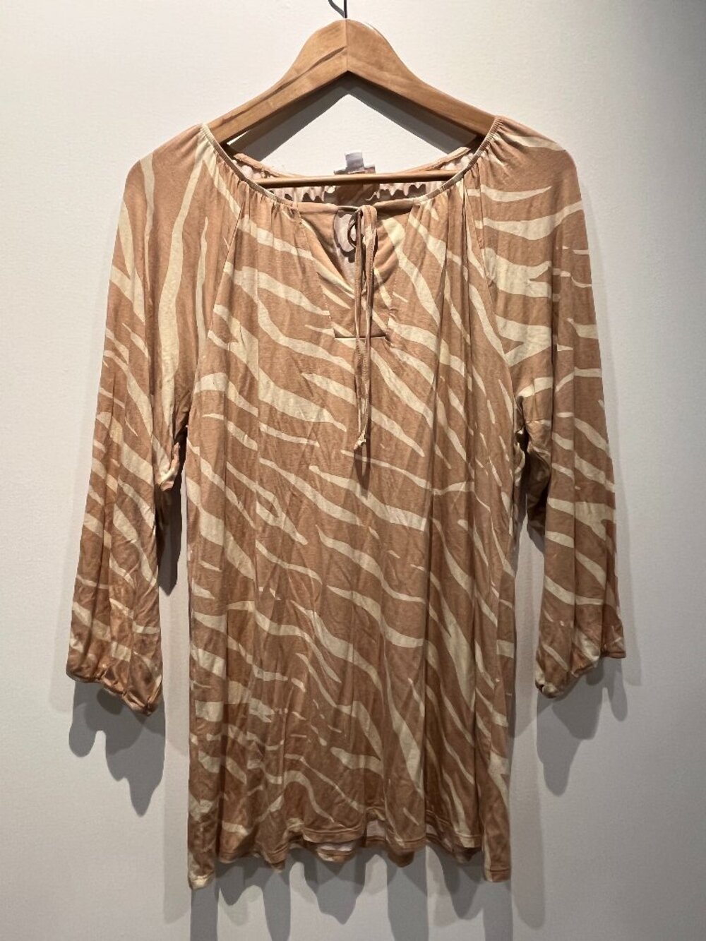 LuLaRoe Womens Blouse Shirt Tan Zebra Striped Tie Neckline L Korok - Picture 1 of 4